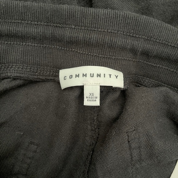 Aritzia community joggers xs - Picture 2 of 4